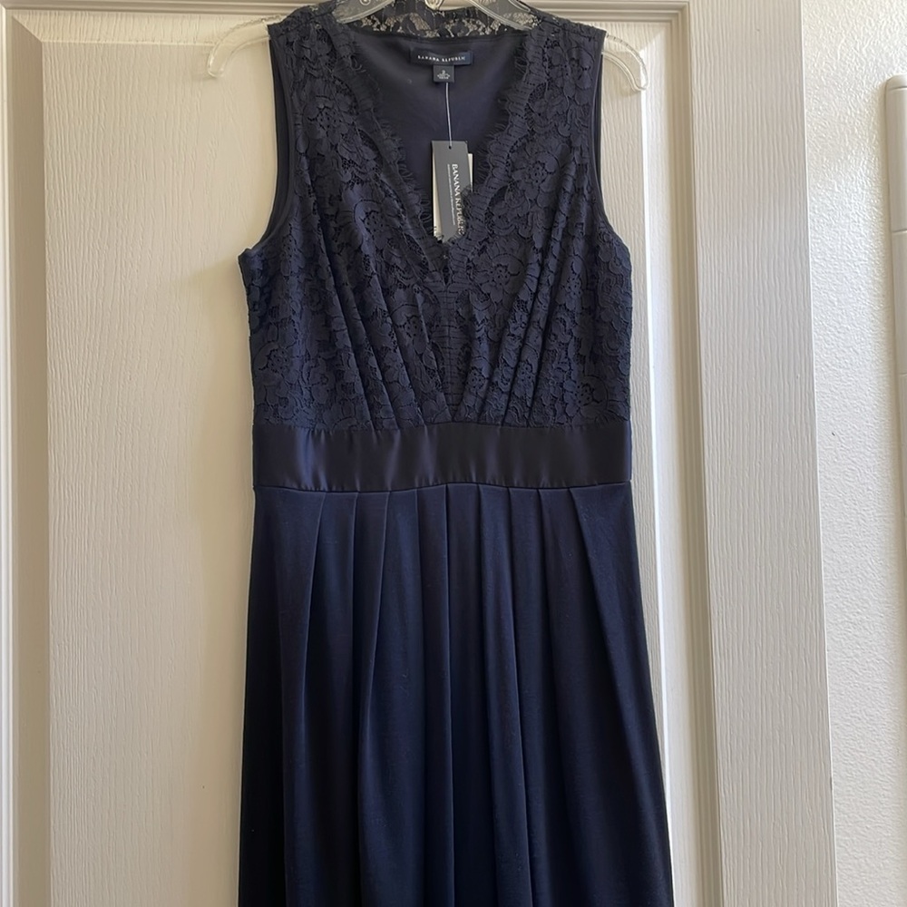 NWT Banana Republic black midi dress